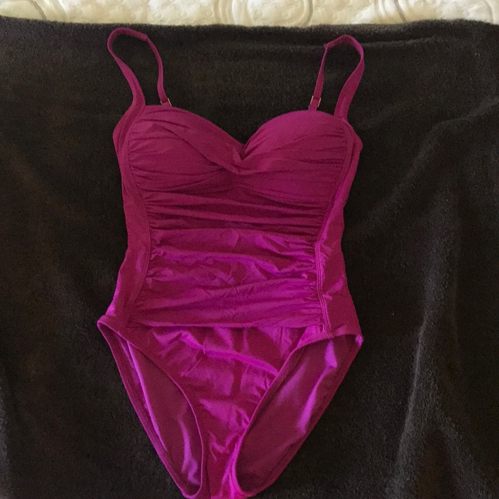 La Blanca Swimwear